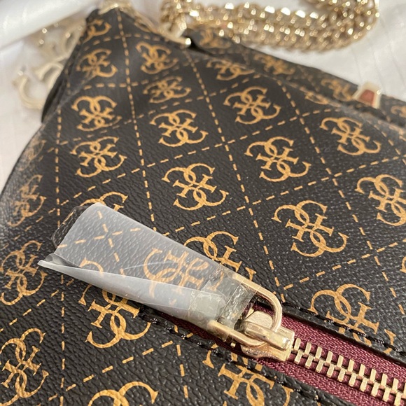 Guess MIA Hobo Shoulder Bag in faux leather, color brown model: MIA HOBO. NWT. - Picture 7 of 15